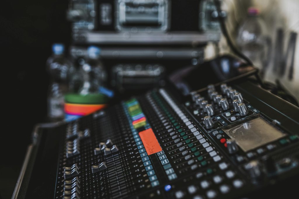 Ein Heim-Tonstudio stummschalten